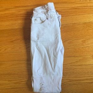 Basically brand new White Jeans!Perfect for Spring